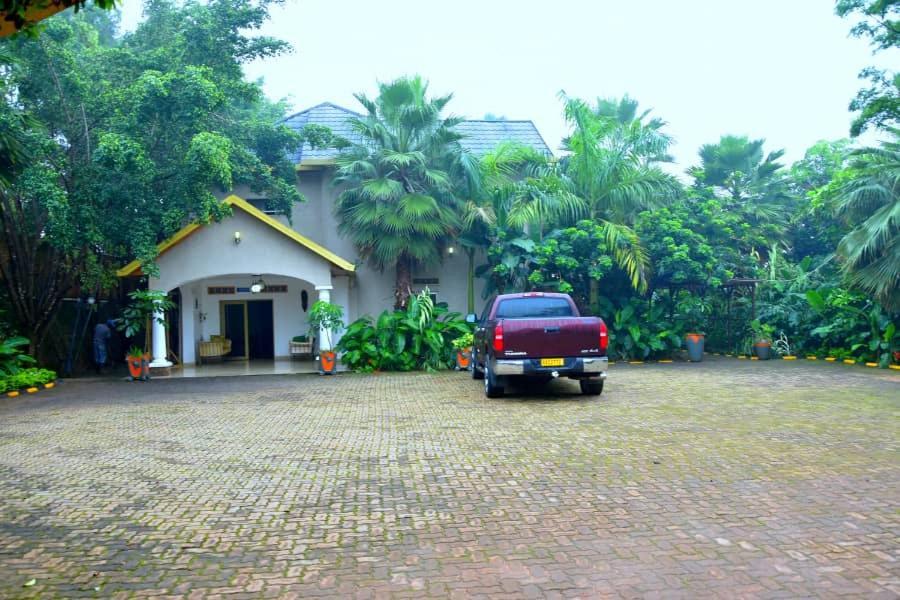 Random Park Hotel Kigali Exterior photo